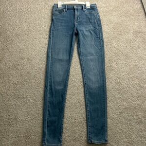 Levi's Women's Skinny Jeans in Blue